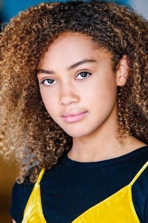 Kamaia Fairburn as Julia in Endlings