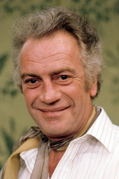 Barry Howard as Danny Jackson in The House of Windsor