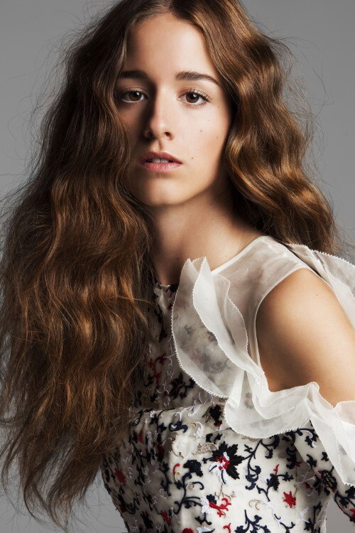 Coco König as Dorottya in The Carer