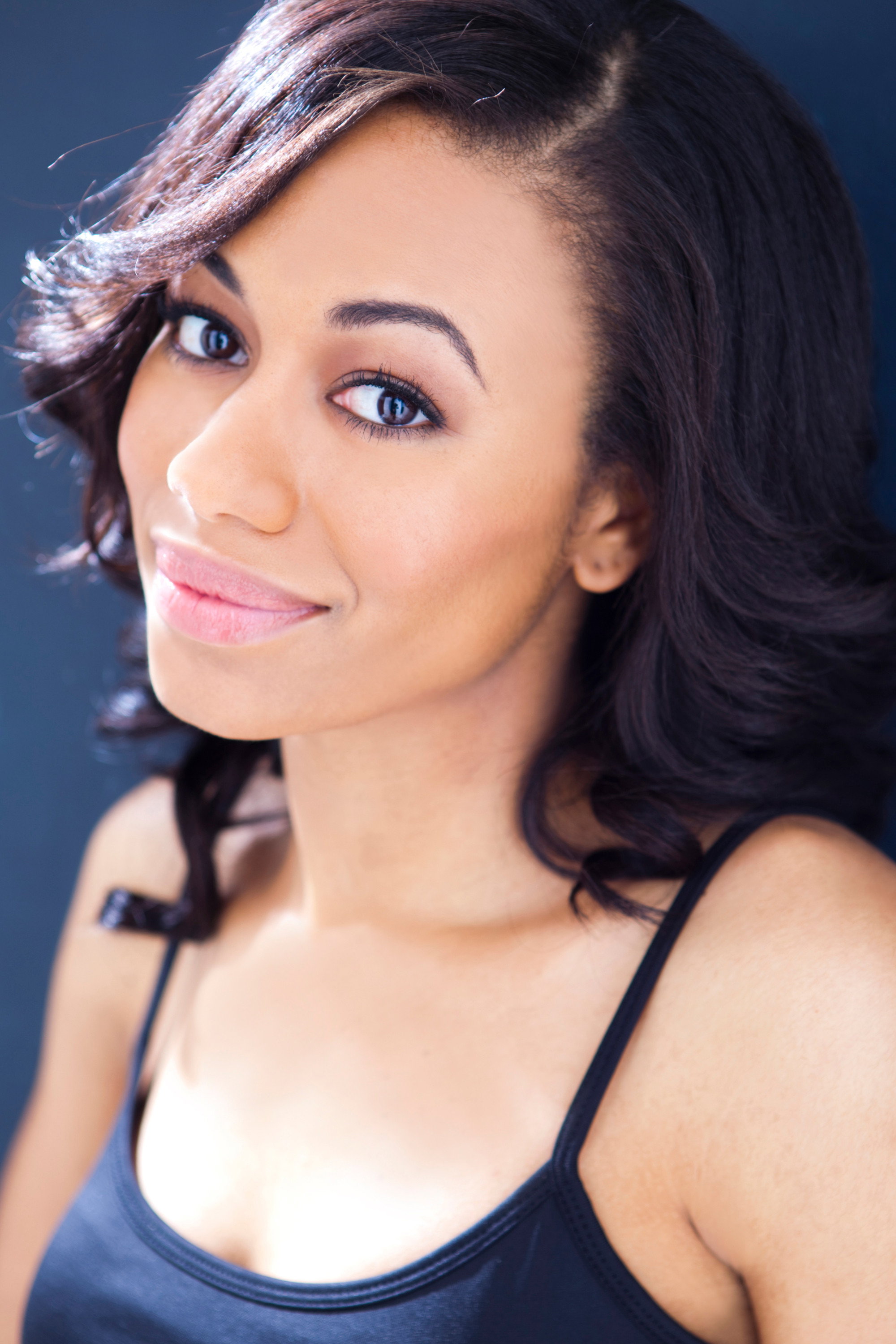Sagine Valla as Melanie in The Motion of the Sun