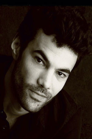 Valentin de Carbonnières as Alan in Thymesis