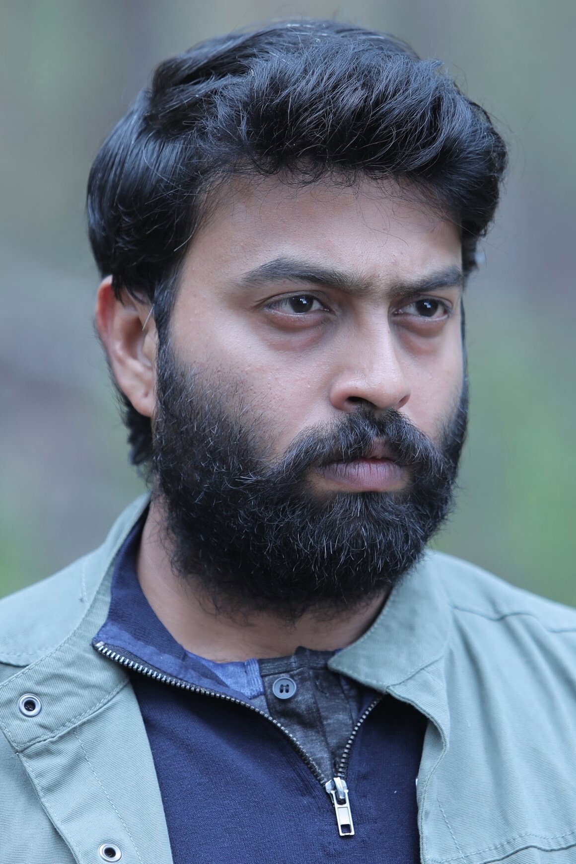 Linga as Sakthivel in Ayali