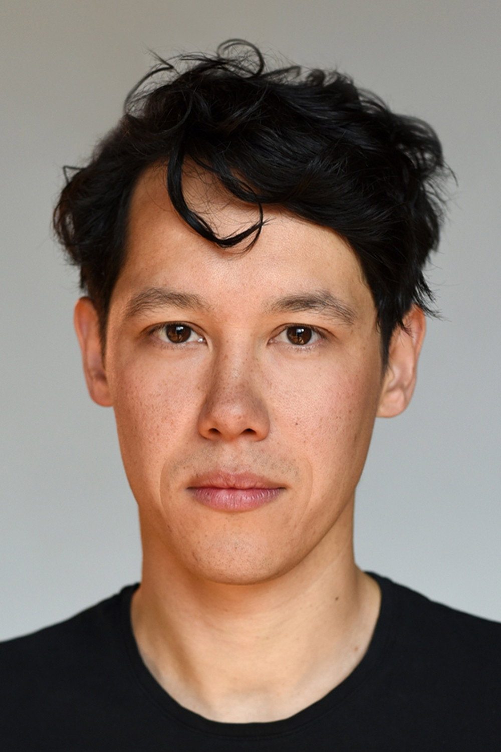 Simon Kluth as Felix in Asche