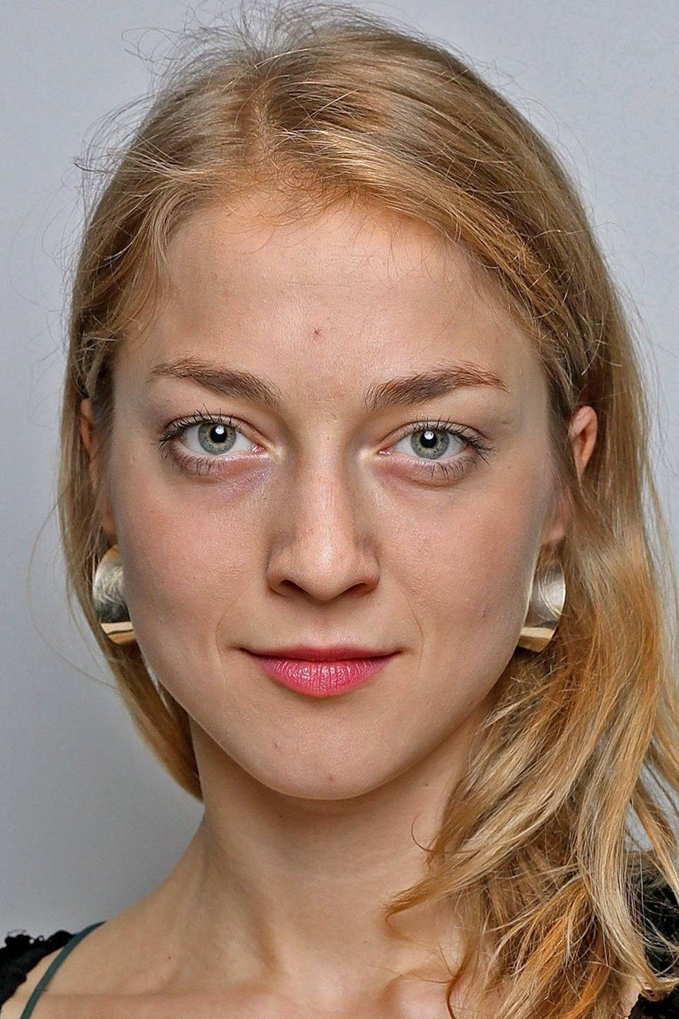 Astrid Grarup Elbo as Polly in Darling