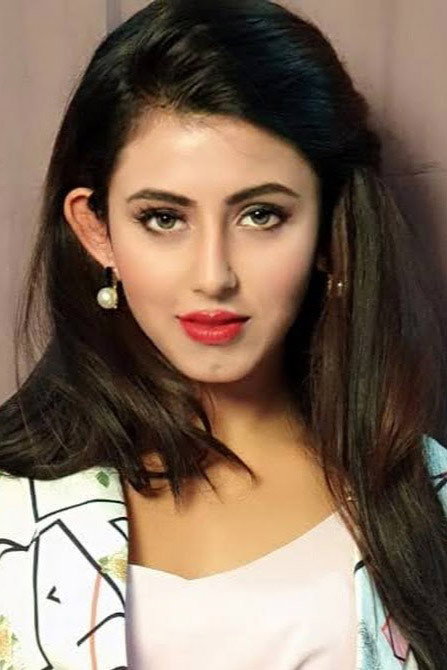Richa Mukherjee as Child Isha in Ek Nayi Chhoti Si Zindagi