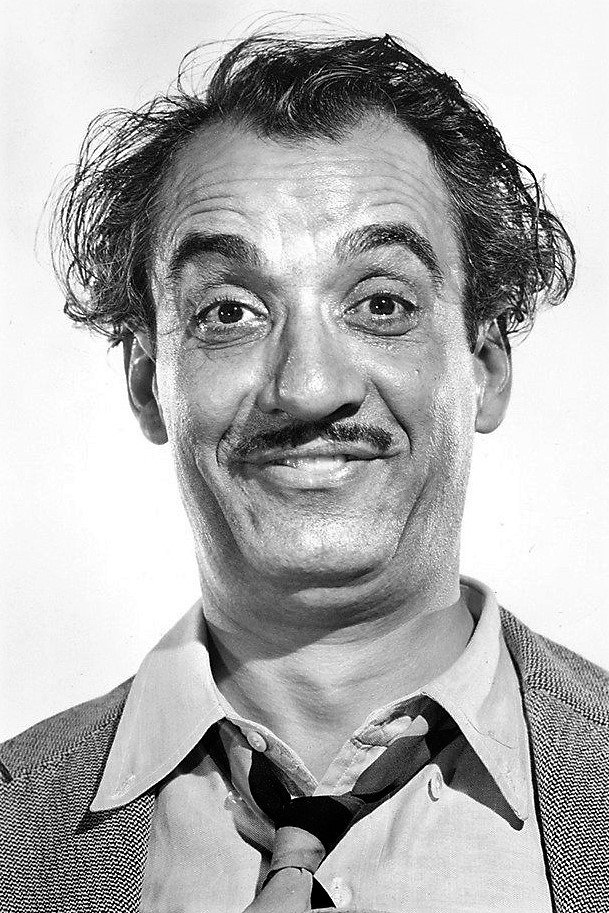 Martín Garralaga as Florencio in Four Faces West