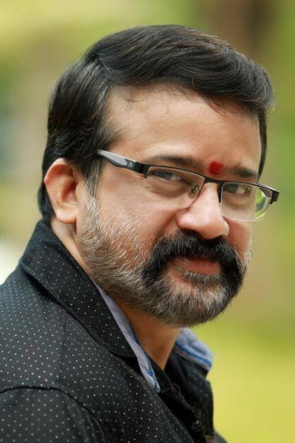 Mukundan as ASI Hari in Oruthee