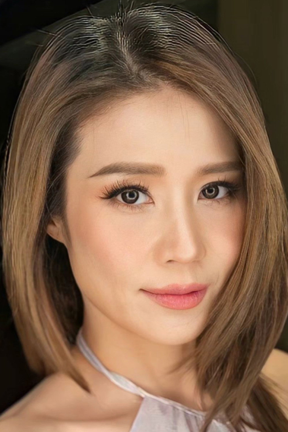 กรภัสสรณ์ รัตนเมธานนท์ as Oom in Flat Girls