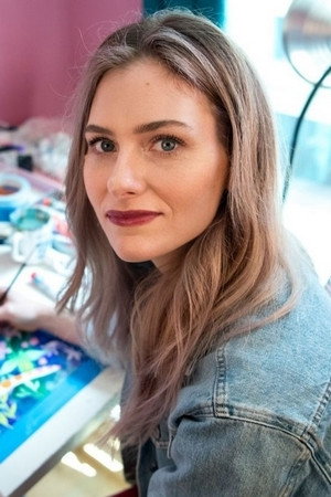 Lisa Hanawalt as Self - Artist & Writer in Feels Good Man
