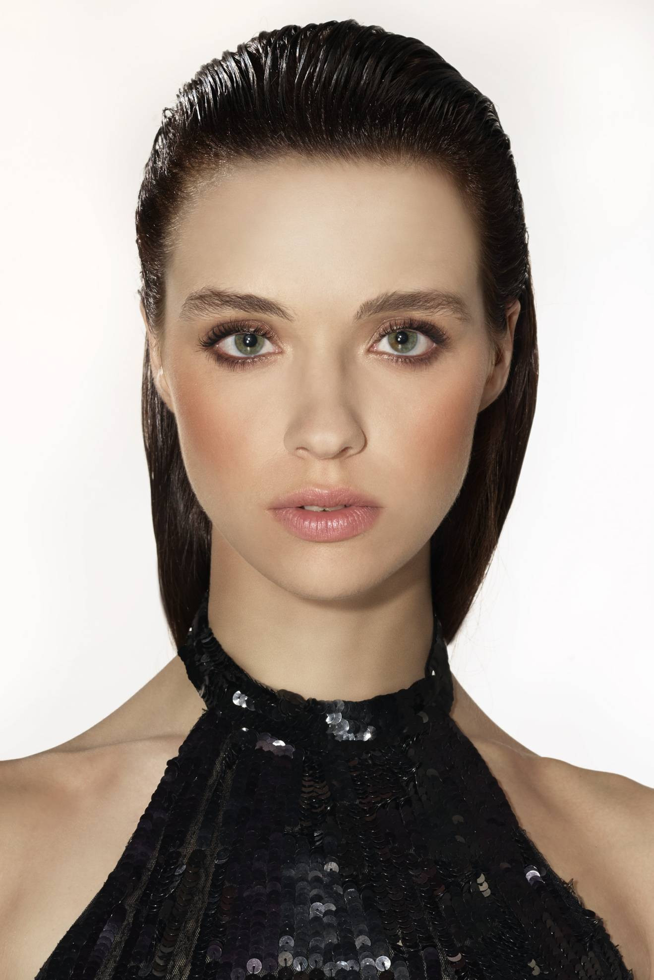 Misha Czumaczenko as Girl in Picture of Beauty