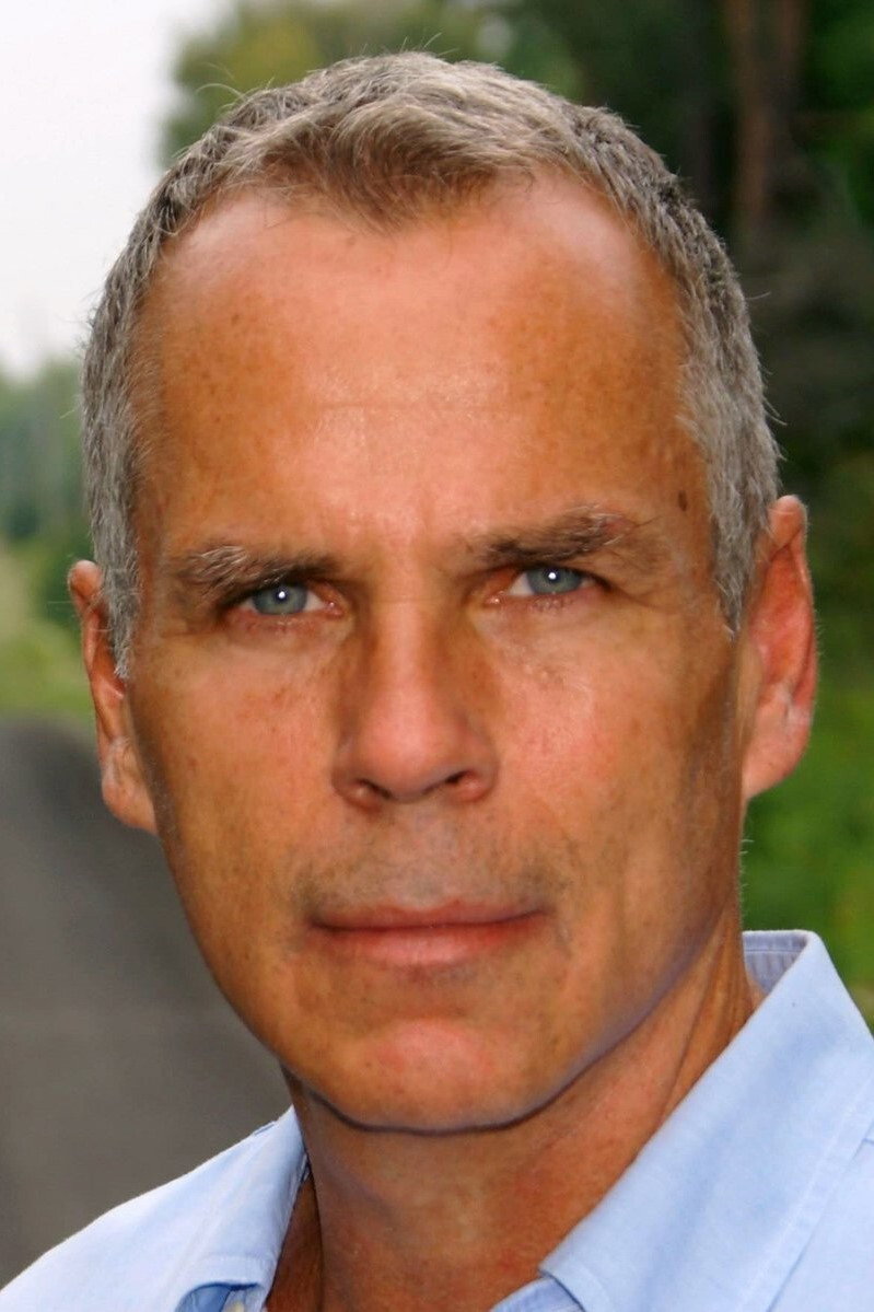 Rob Freeman as Sheriff Dallas Pope in Pumpkinhead: Blood Feud