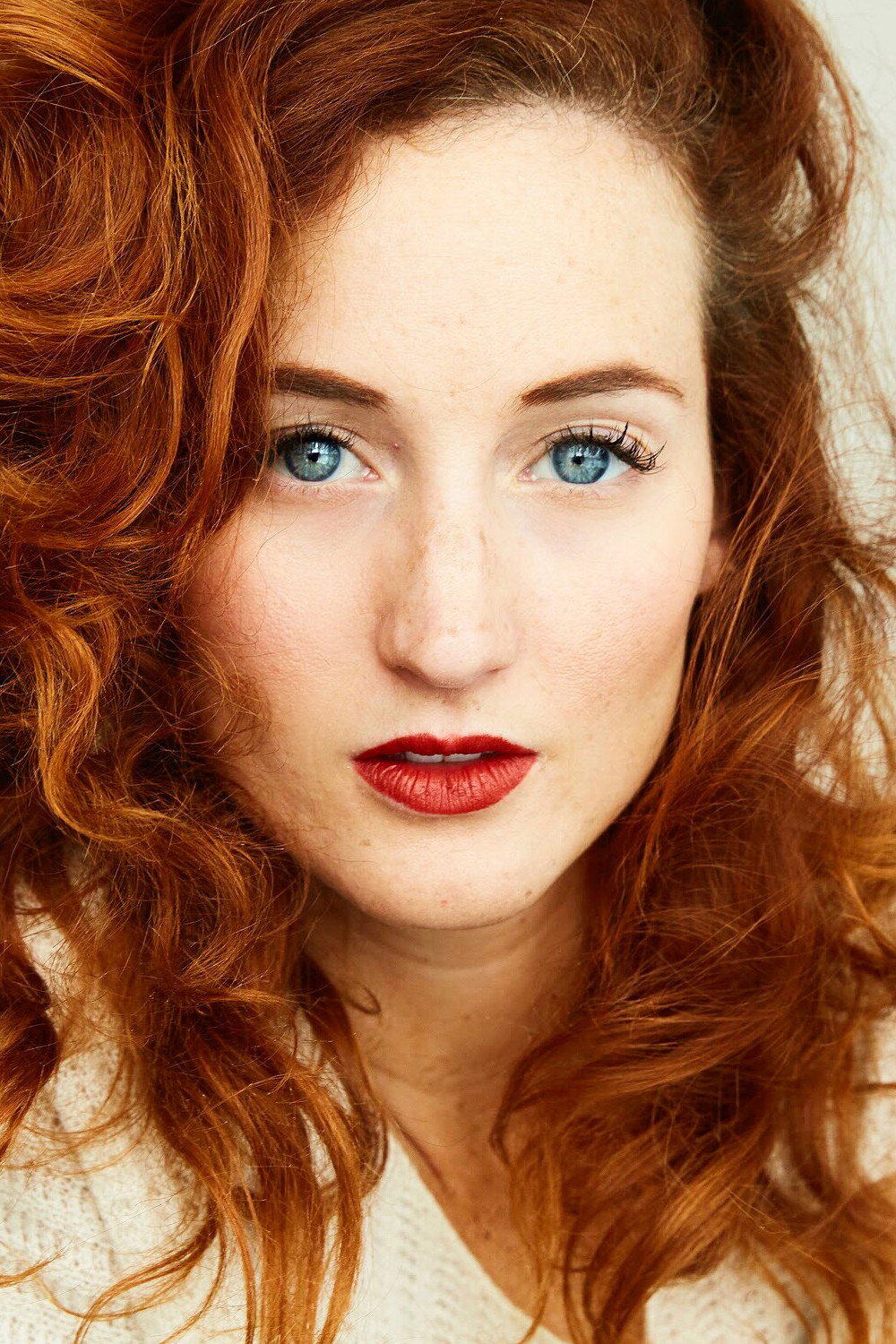 Alexandra Roxo as Ginger in Bare