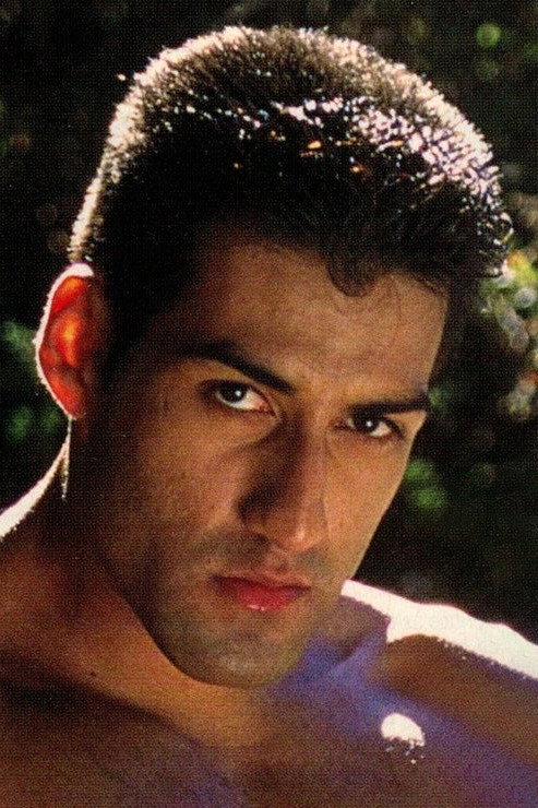Max Grand as Thomas in Try Again