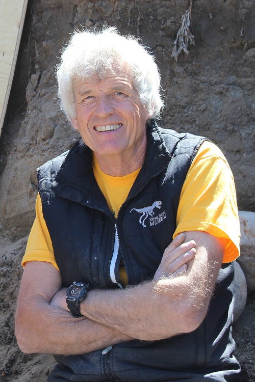 Doctor Phillip J. Currie as Himself in The Great Dinosaur Hunt