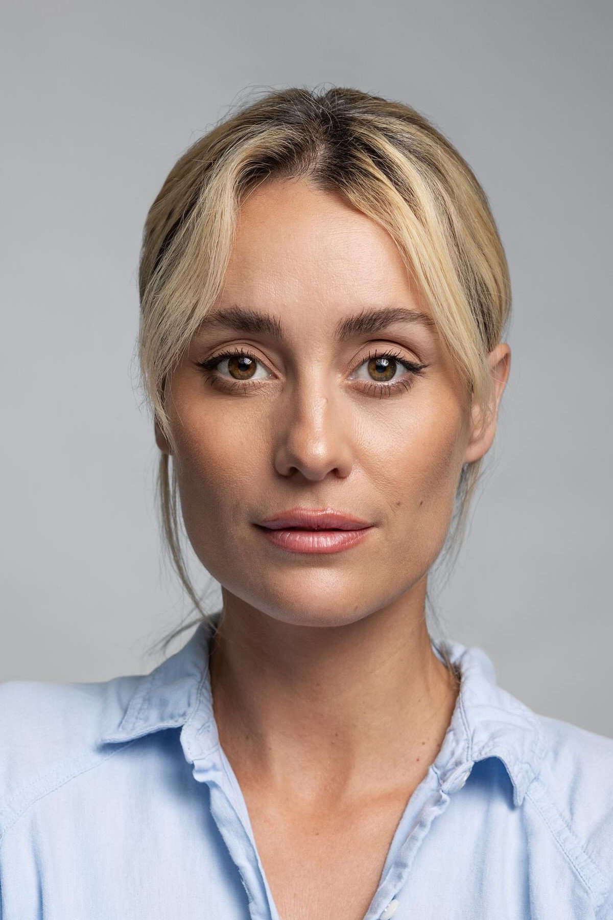 Whit Kunschik as Olivia in Drive Back