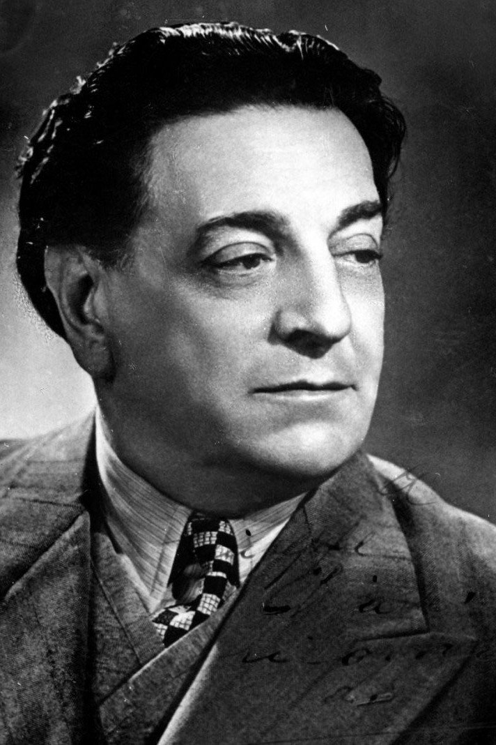 Tito Schipa as Tenor Duprez in Il cavaliere del sogno