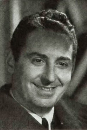 Eusebio Fernández Ardavín as León - The Pessimist in The Sixth Sense