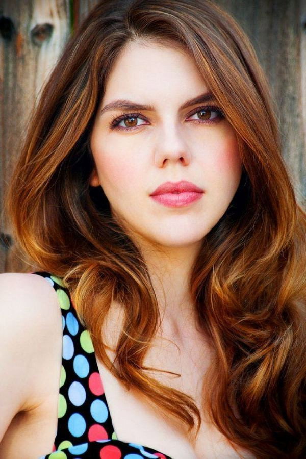 Juliet Sorci as Cindy Strack in The Ghost Writer