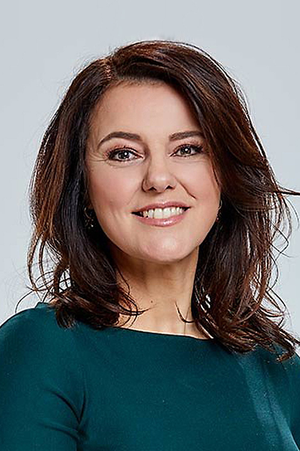 Susan Visser as Laura den Dooyer in Smeris