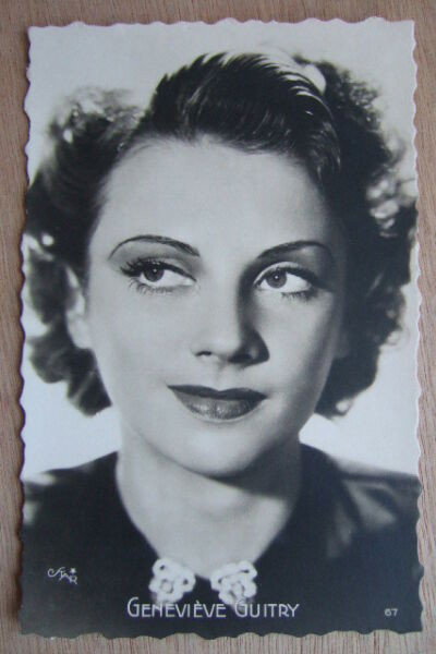 Geneviève Guitry as Young neighbor in Chambers