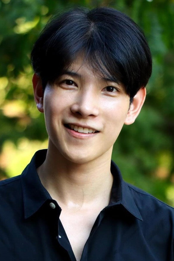 จิณณะ พิชิตโอภากุล as Mai in Red Wine in the Dark Night