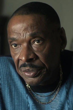 Vernell Bass as Self - Jeffrey Dahmer's Neighbour in Conversas Com um Assassino: As Gravações de Jeffrey Dahmer