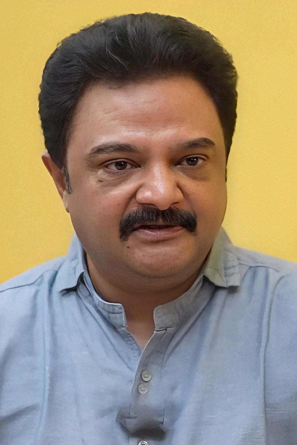 Giri Dwarakish as John in Resort