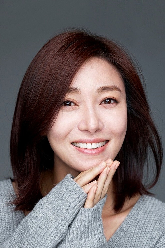 장영남 as Cha Kyung-hee in The Devil Judge