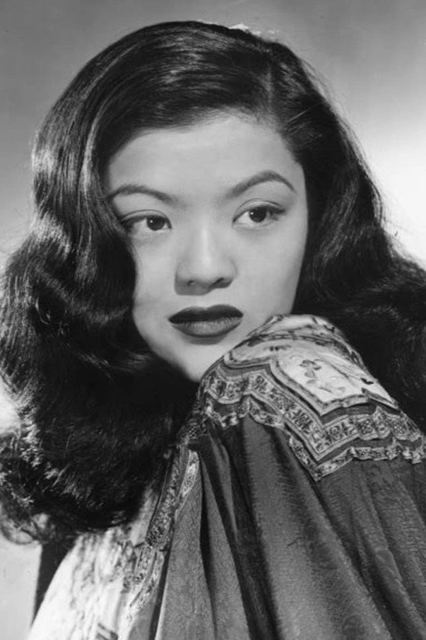 Maylia Fong as Hazel Fong in Chinatown at Midnight