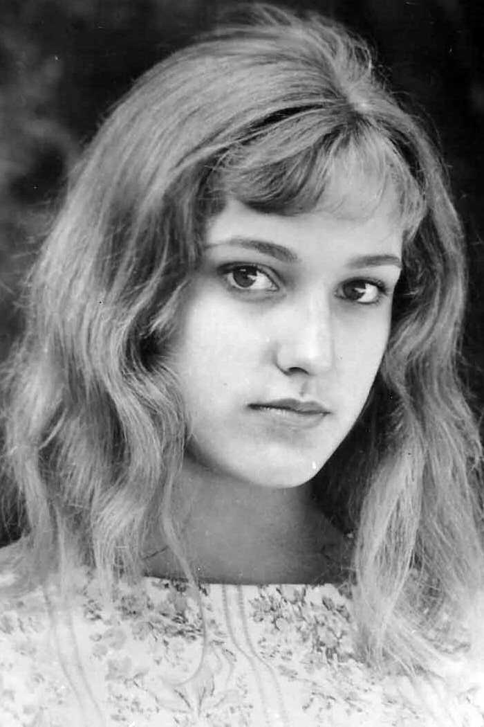 Marika Green as Dress Shop Saleswoman in By the Sea