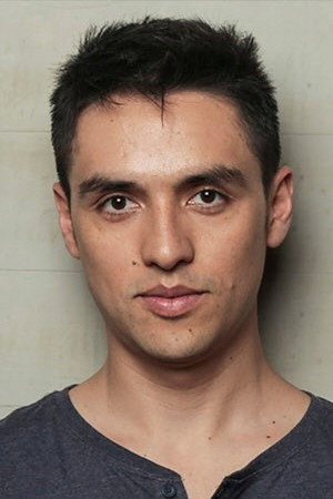 Diego Boggioni as Mateo Iglesias in Once Comida