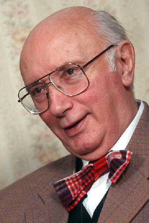 Dušan Poček as Ljubin kolega in Pipedreams