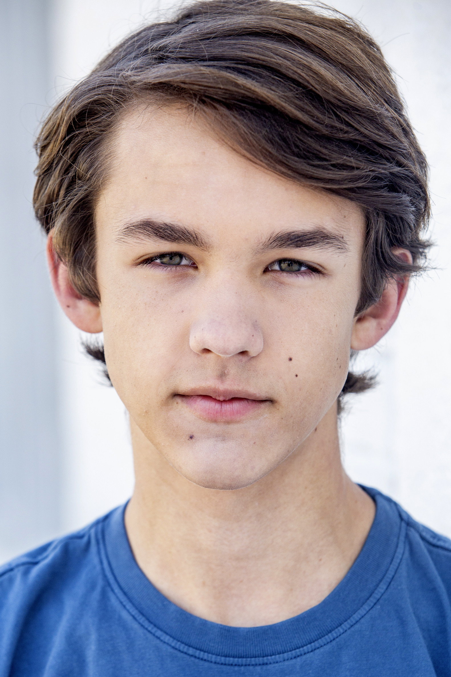 Chris Carpenter as Ben in Amanda & Jack Go Glamping