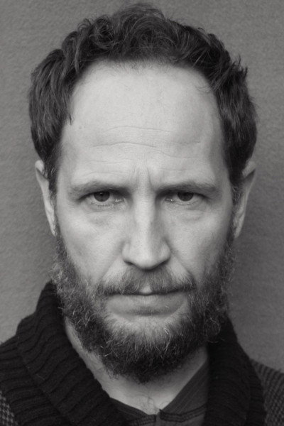 Iñigo de la Iglesia as Taxi Passenger (Lover) in Something Is About to Happen