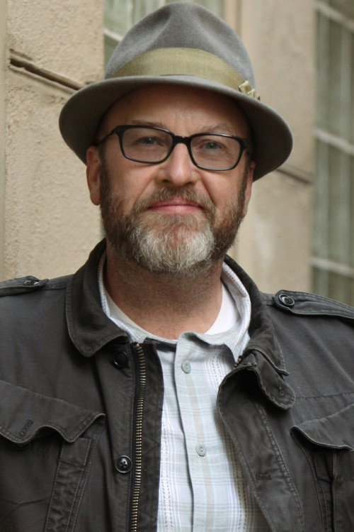 Mark Roberts as Dave Fontaine in The Naked Truth