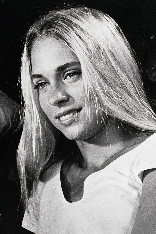 Margaret Markov as Bodicia in The Arena