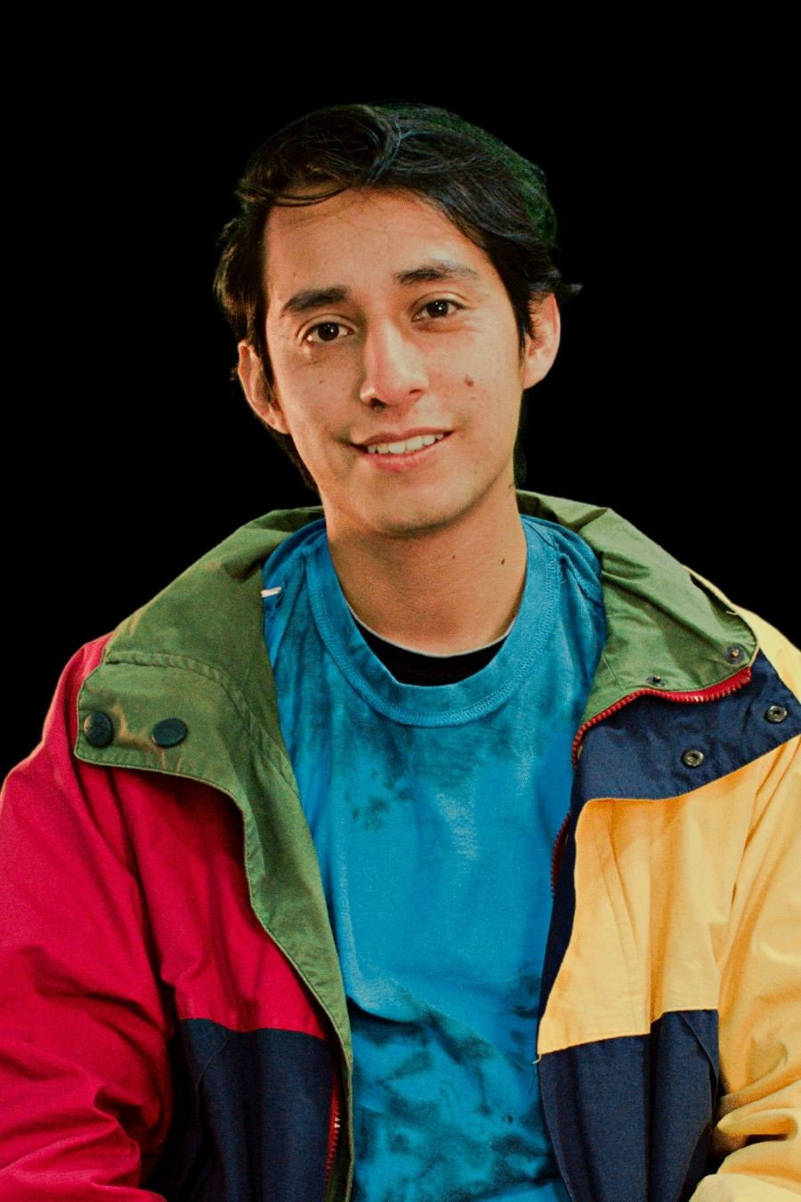 Cruz Armenta as Himself / Bruno Martínez (archive footage) in Timelapse