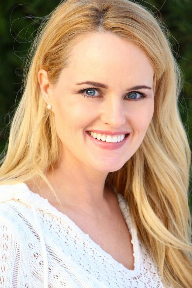 Deanna Rashell as Charlee in The Contrast