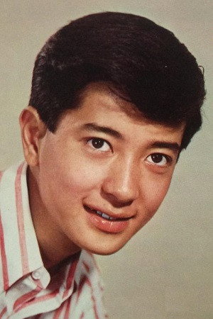 太田博之 as Mankichi in Professional Killers