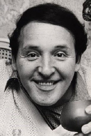 Torrebruno as Andrés in Las estrellas están verdes