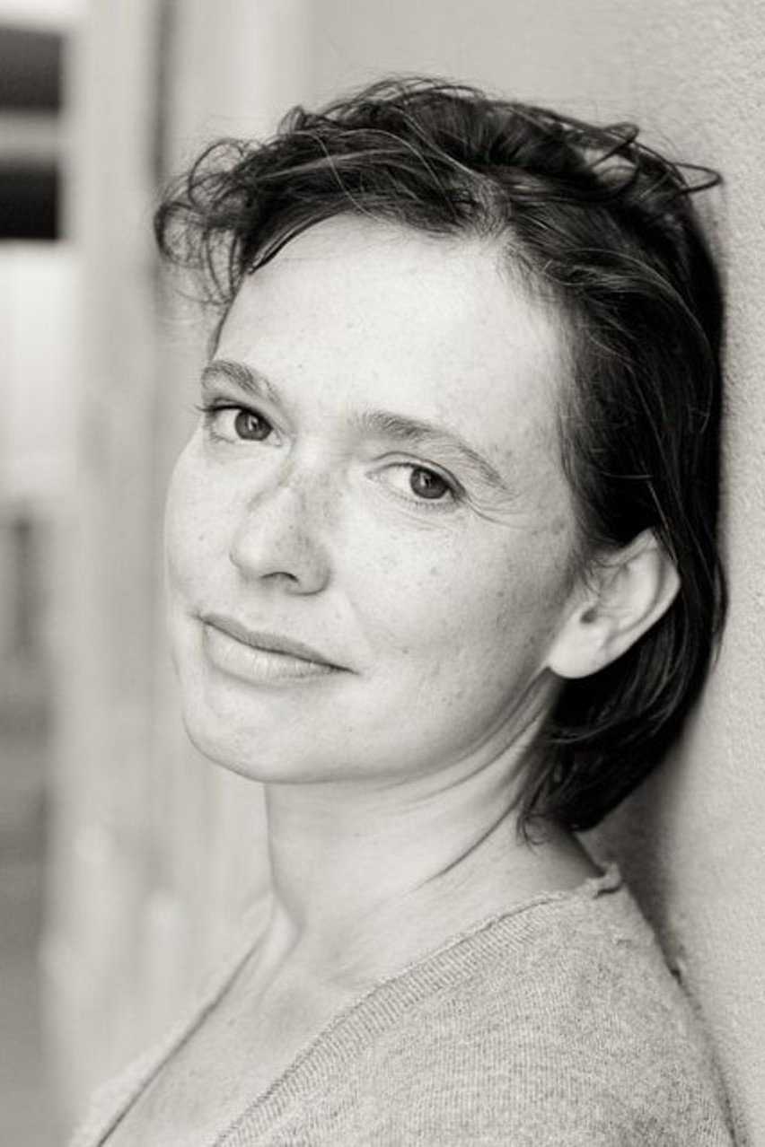 Amanda Langlet as Pauline in Pauline à la plage