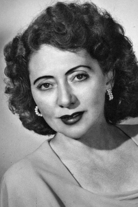 Mona Marti as Doña Provi in Maruja