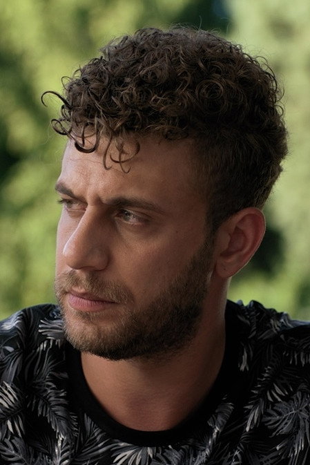 ilkşans Tan as Eren in Demon: Azab-ül Kem