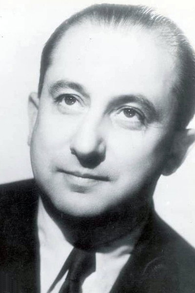 Alain Romans as Pianist in Gringalet