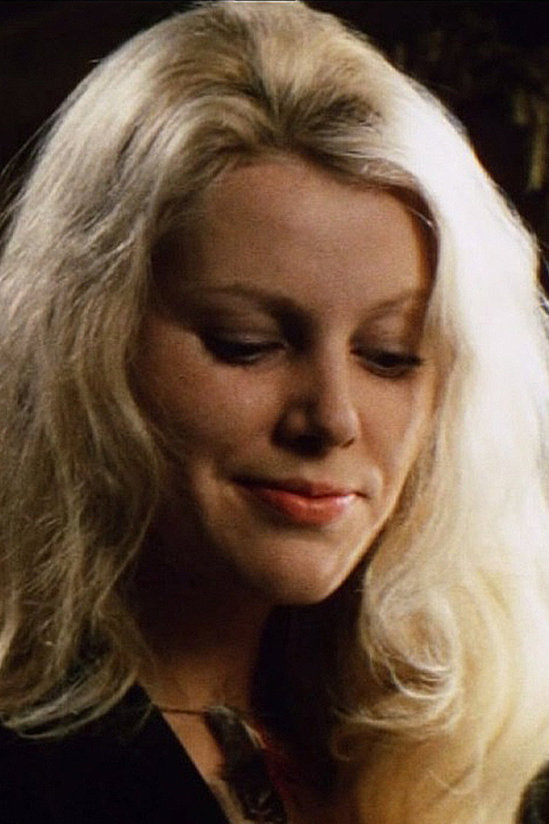 Vaiva Mainelytė as Milda in Summer Ends in Autumn