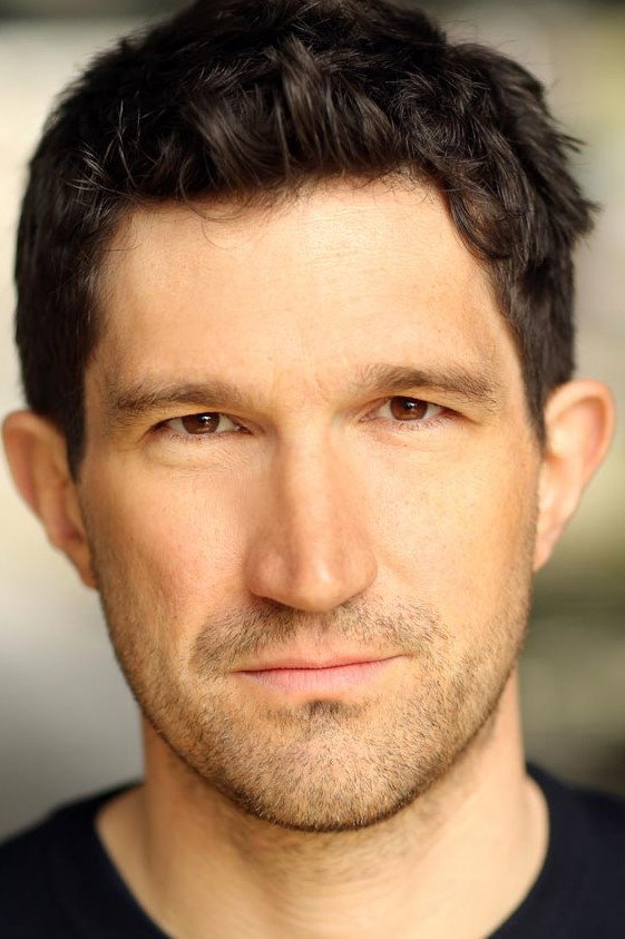 Bohdan Poraj as Mike in Miranda