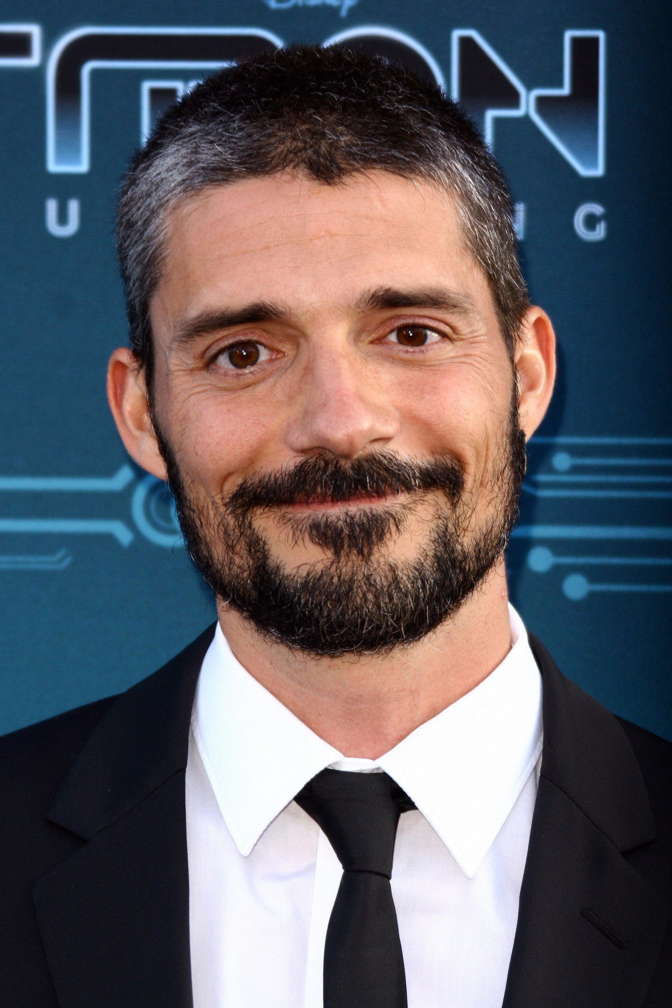 Alberto Mielgo as (voice) in The Windshield Wiper