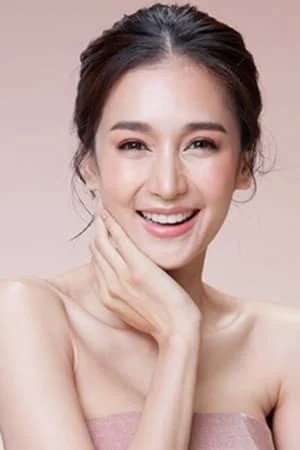 Chotika Wongwilas as Fang Mei Jin in Cubic