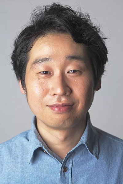 前野朋哉 as Self in Falling in Love Like a Romantic Drama