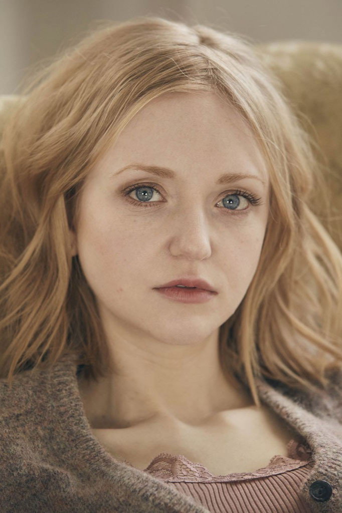 Lilli Fichtner as Ines in 54 Hours: The Gladbeck Hostage Crisis